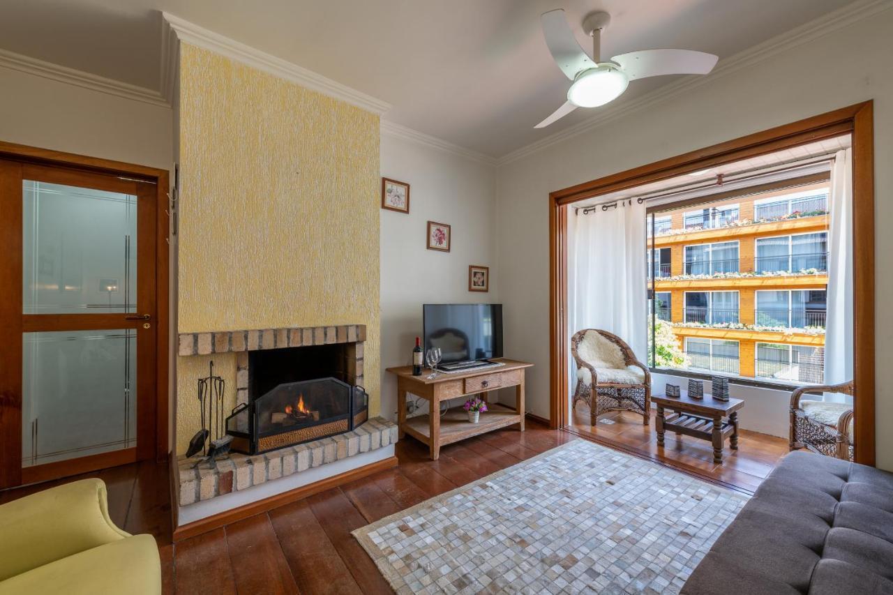 Apartamento Aconchegante No Centro De *